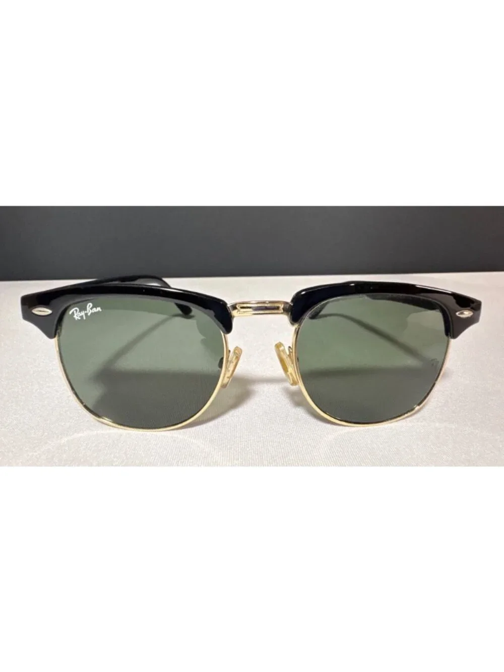 Ray-Ban Clubmaster Sunglasses Black Frame Gold Trim Green Lenses with Brown Case - Picture 2 of 16